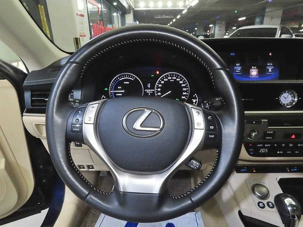 렉서스 ES 뉴ES300h 프리미엄 이미지 8