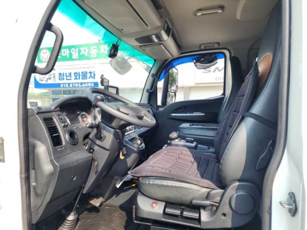 중대형화물 탑차/윙바디 익스(하이)내장탑 파워게이트 2.5톤 이미지 11