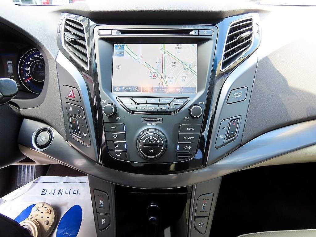 현대 i40 2.0 GDI PREMIUM 이미지 13