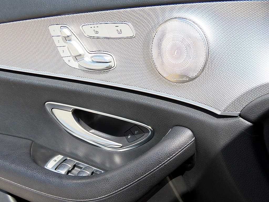 벤츠 E 클래스 E-클래스 W213 E300 아방가르드 이미지 11