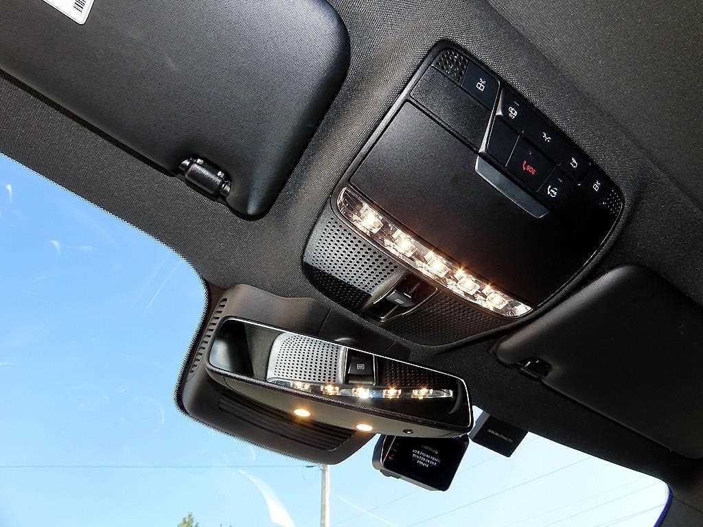벤츠 E 클래스 E-클래스 W213 E300 아방가르드 이미지 14