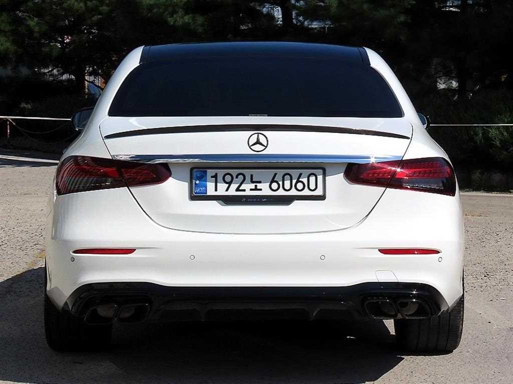벤츠 E 클래스 E-클래스 W213 E300 아방가르드 이미지 4