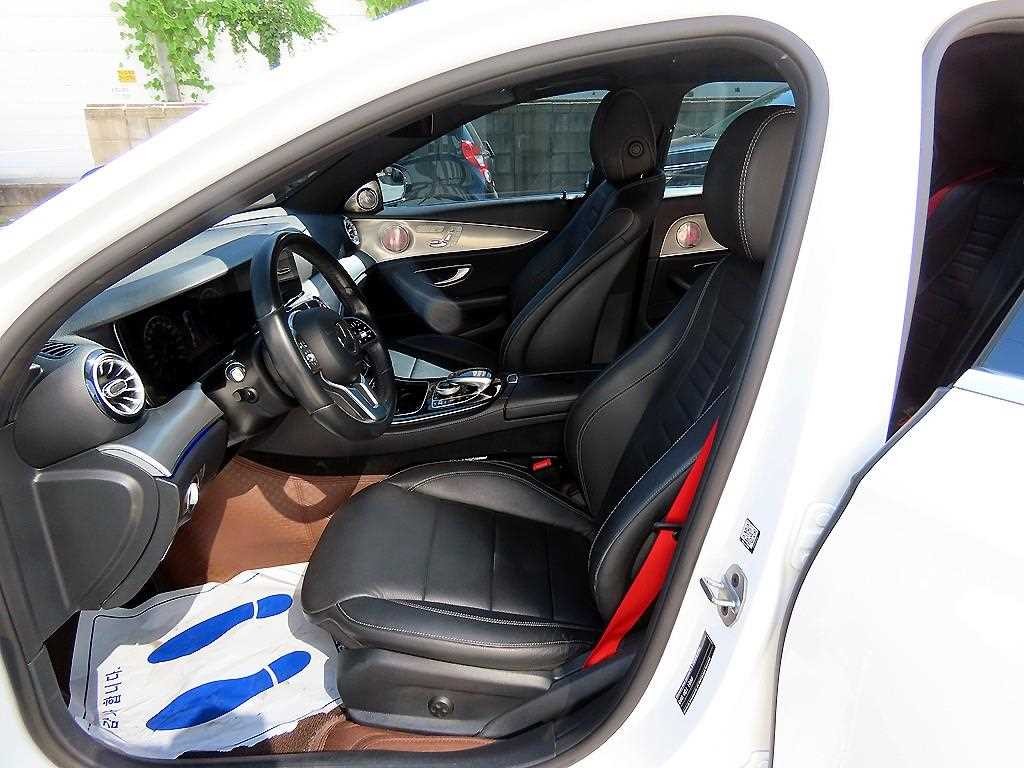 벤츠 E 클래스 E-클래스 W213 E300 아방가르드 이미지 5