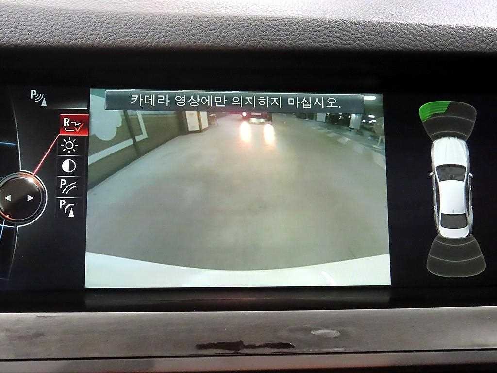 BMW 5시리즈 5시리즈 (F10) 520d 이미지 15
