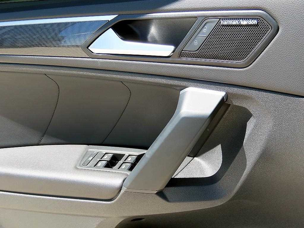 폭스바겐 티구안 티구안(2세대) 2.0 TDI 프레스티지 이미지 12
