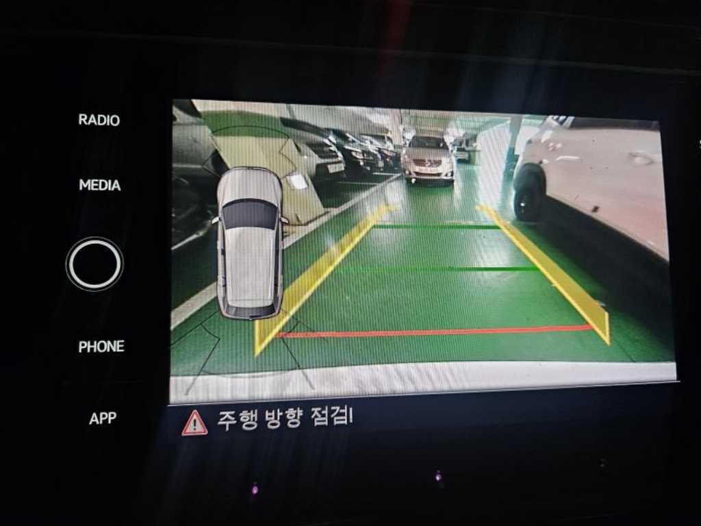 폭스바겐 티구안 티구안(2세대) 2.0 TDI 프리미엄 이미지 6