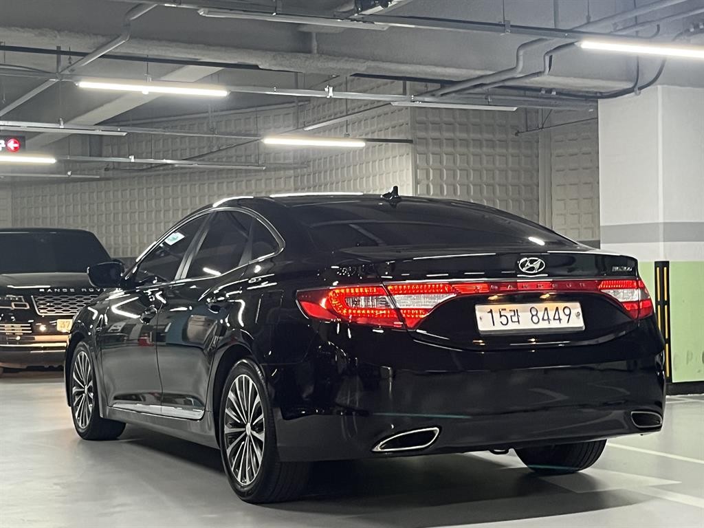 현대 그랜저 그랜저 HG HG300 PREMIUM 이미지 2
