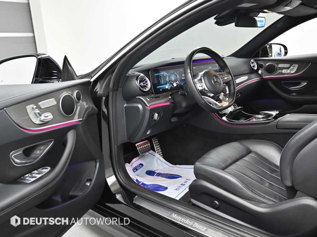 벤츠 E 클래스 E-클래스 W213 E220d 쿠페 이미지 11