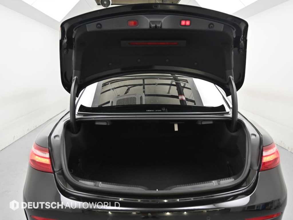 벤츠 E 클래스 E-클래스 W213 E220d 쿠페 이미지 19