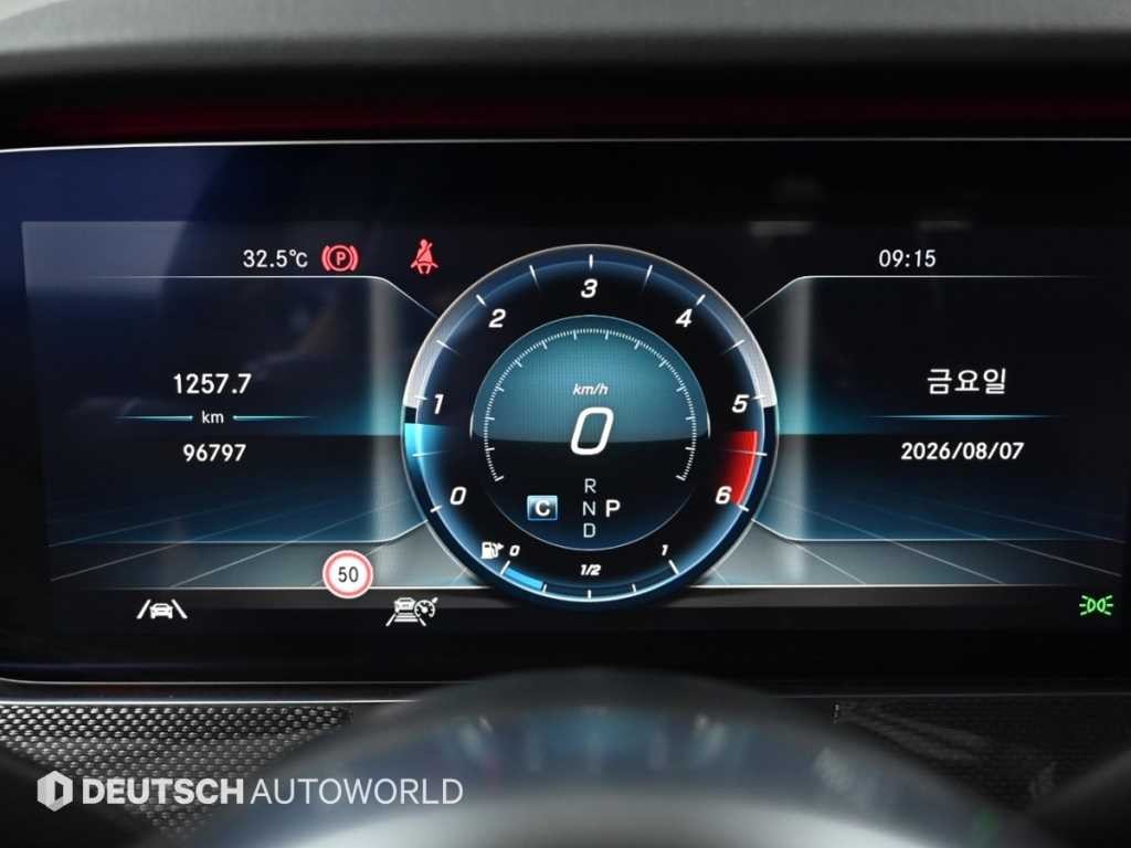 벤츠 E 클래스 E-클래스 W213 E220d 쿠페 이미지 8