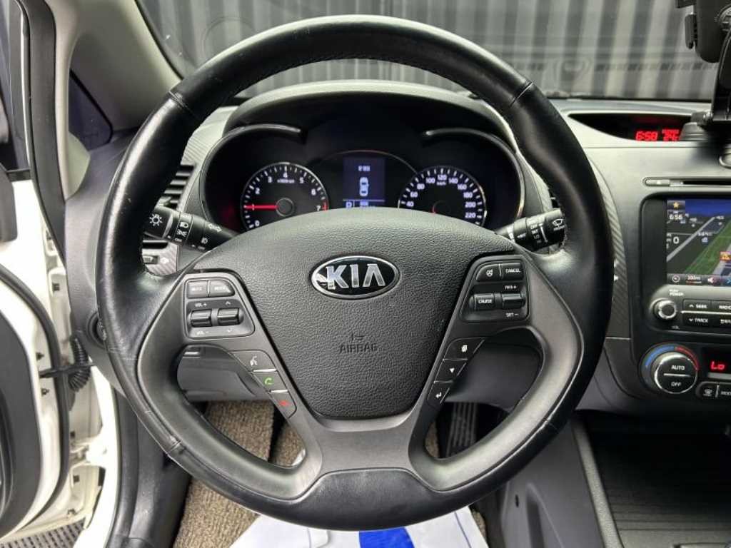 기아 K3 1.6 GDI 트렌디 이미지 9