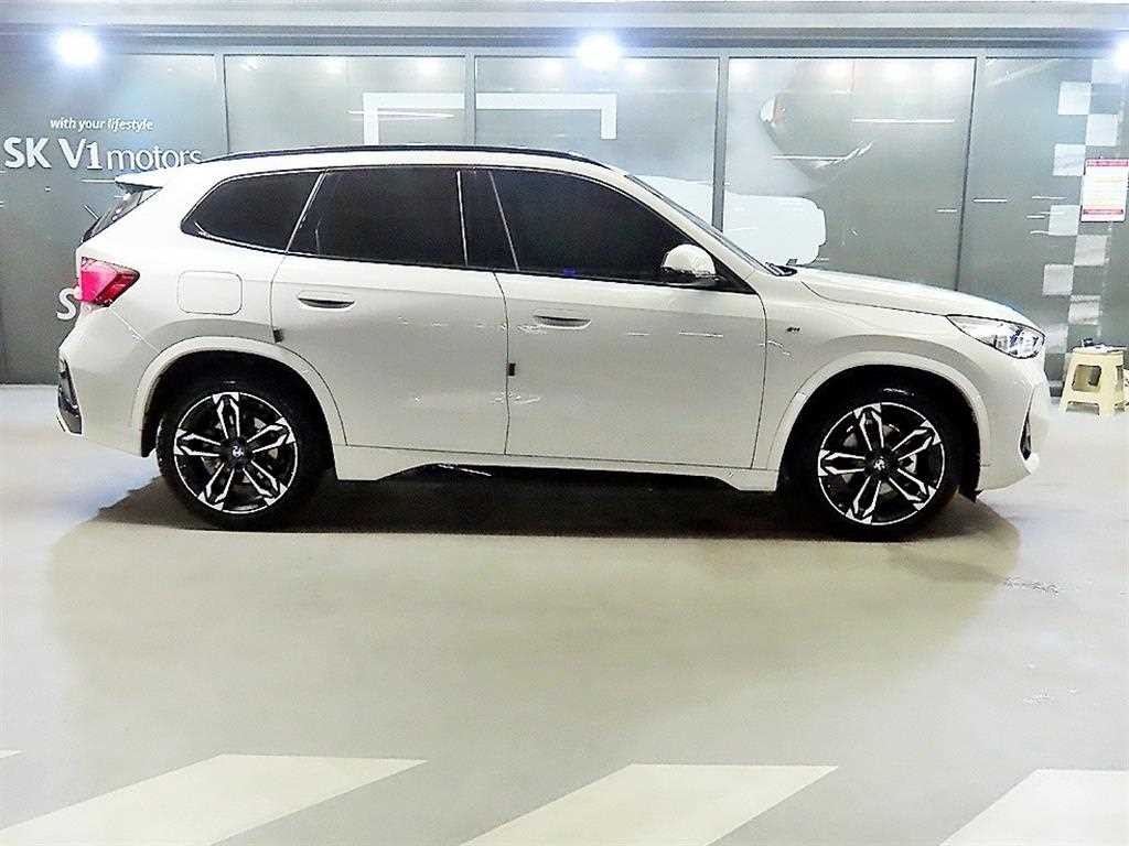 BMW X1 X1 (U11) sDrive 20i M 스포츠 이미지 3