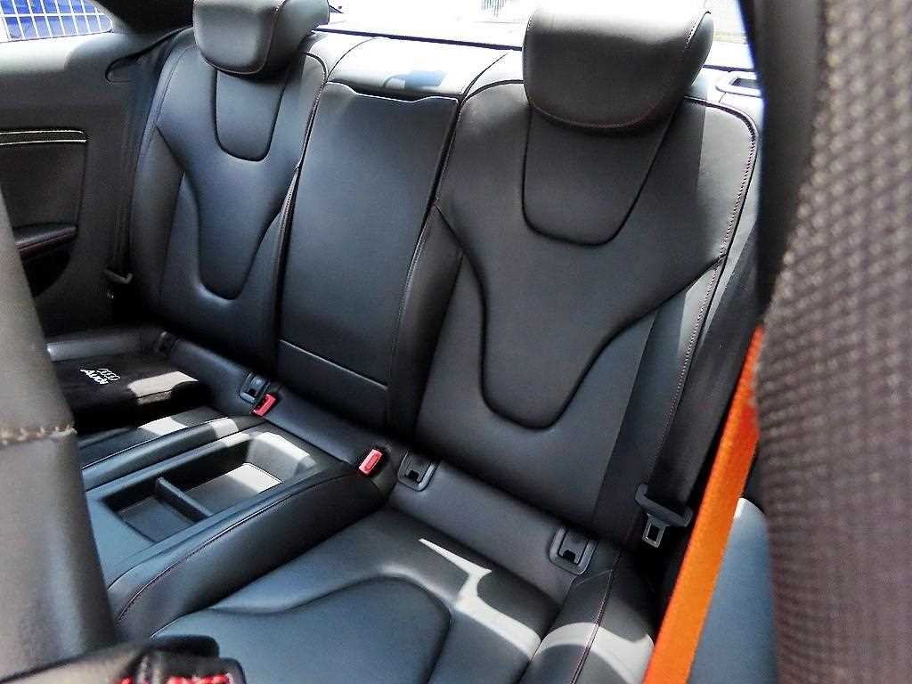 아우디 RS5 4.2 FSI 콰트로 이미지 6