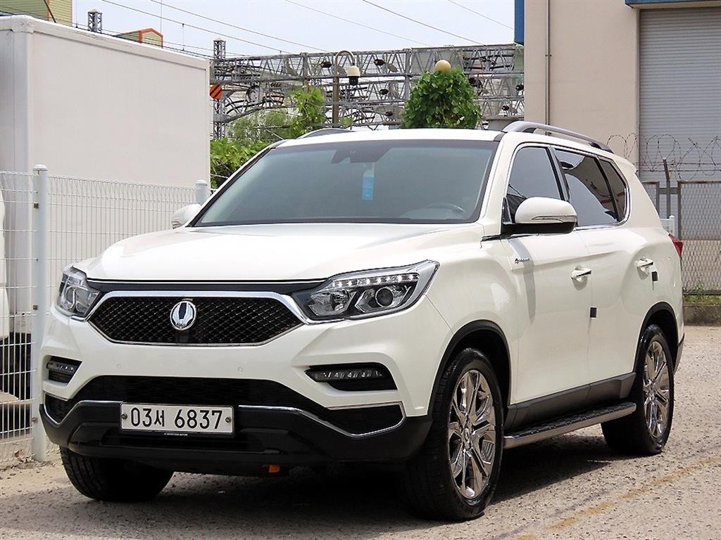 KG모빌리티(쌍용) 렉스턴 G4렉스턴 디젤 2.2 4WD 유라시아 에디션 이미지 2