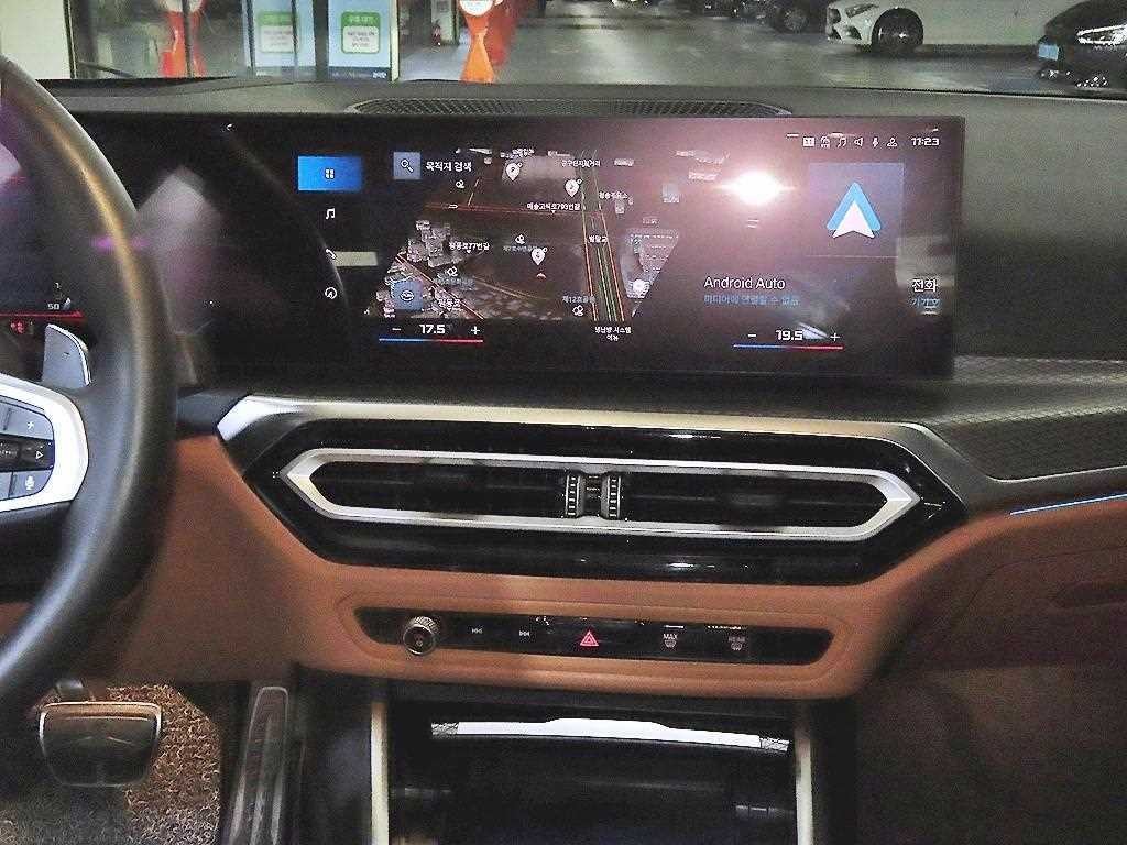 BMW 3시리즈 3시리즈 (G20) 320i M 스포츠 이미지 11