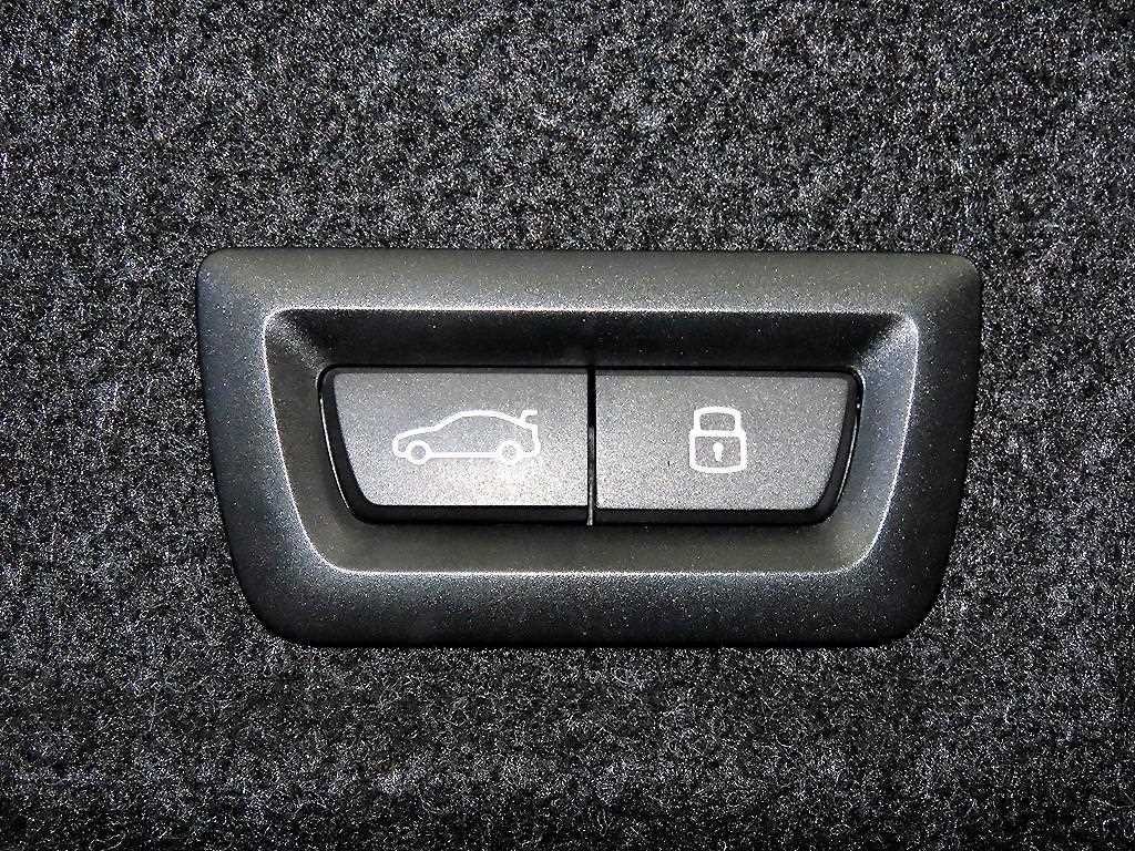 BMW 3시리즈 3시리즈 (G20) 320i M 스포츠 이미지 17