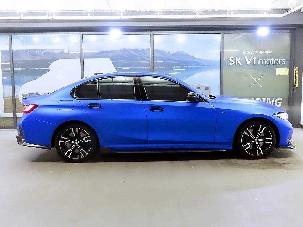 BMW 3시리즈 3시리즈 (G20) 320i M 스포츠 이미지 3