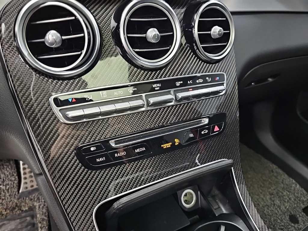 벤츠 GLC 클래스 GLC클래스 X253 AMG GLC 43 4MATIC 쿠페 이미지 17