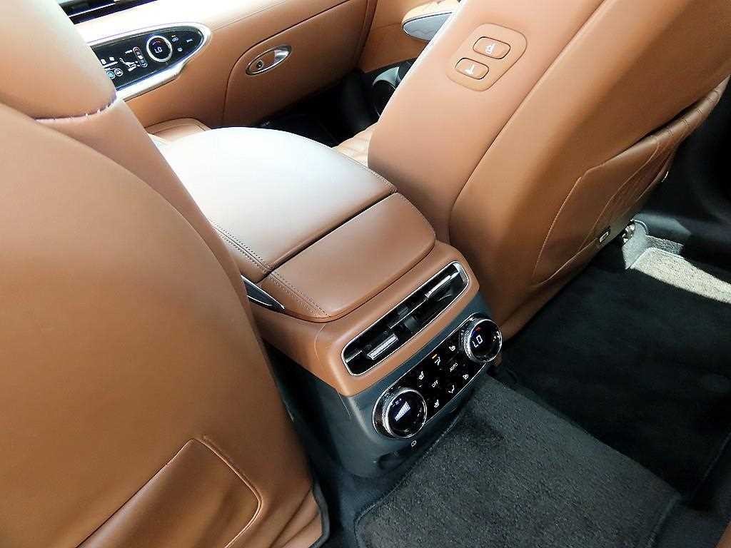 제네시스 GV70 2.5T 가솔린 AWD 이미지 16