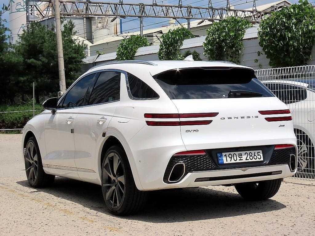 제네시스 GV70 2.5T 가솔린 AWD 이미지 3
