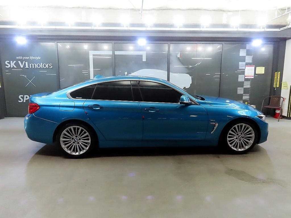 BMW 4시리즈 4시리즈 (F32) 420d 그란쿠페 럭셔리 이미지 3
