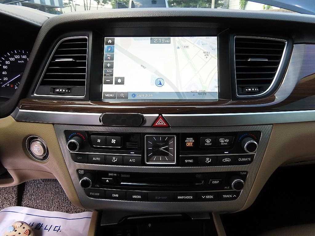 제네시스 G80 3.3 GDI AWD 프리미엄 럭셔리 이미지 12