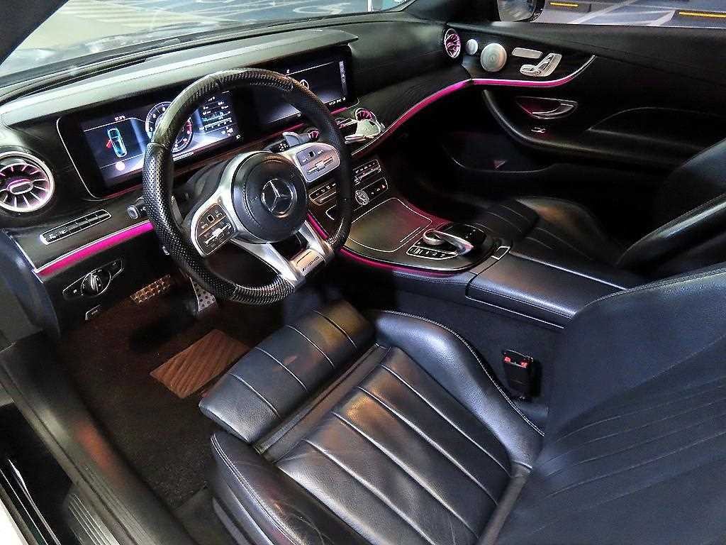 벤츠 E 클래스 E-클래스 W213 E220d 쿠페 이미지 10
