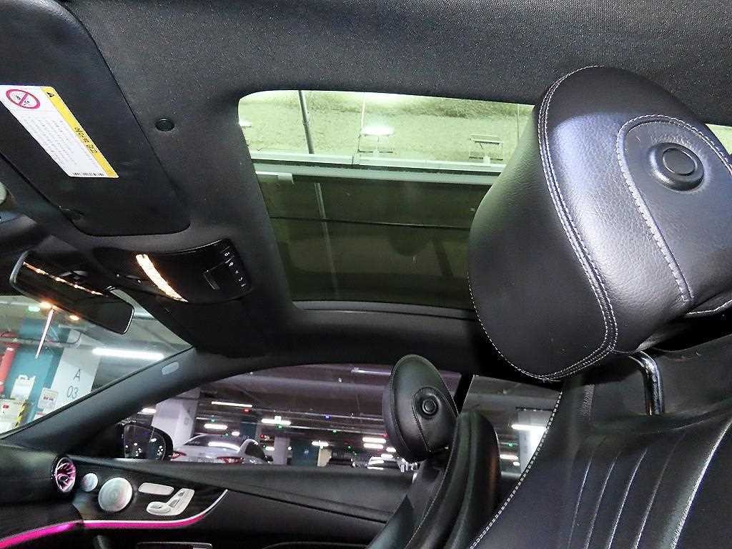 벤츠 E 클래스 E-클래스 W213 E220d 쿠페 이미지 17
