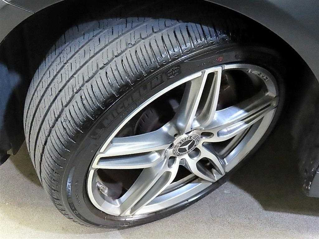 벤츠 E 클래스 E-클래스 W213 E220d 쿠페 이미지 20