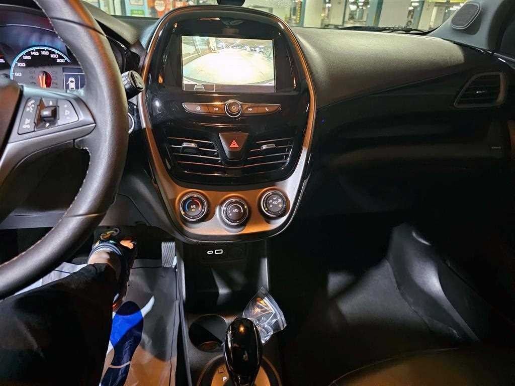 쉐보레 스파크 더뉴스파크 프리미어 이미지 14