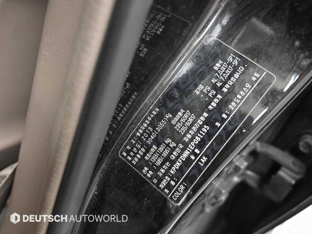 KG모빌리티(쌍용) 코란도 코란도투리스모 4WD 샤토 11인승 이미지 20