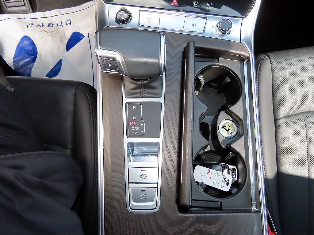 아우디 A6 A6 (C8) 45 TFSI 프리미엄 이미지 11