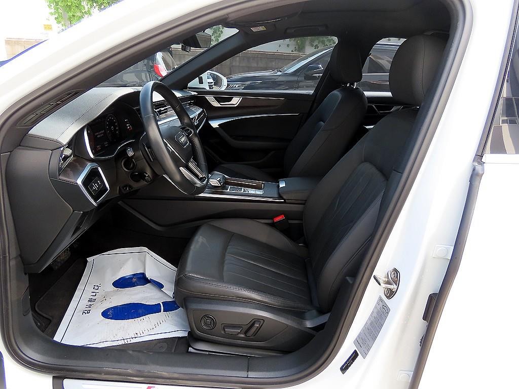 아우디 A6 A6 (C8) 45 TFSI 프리미엄 이미지 5