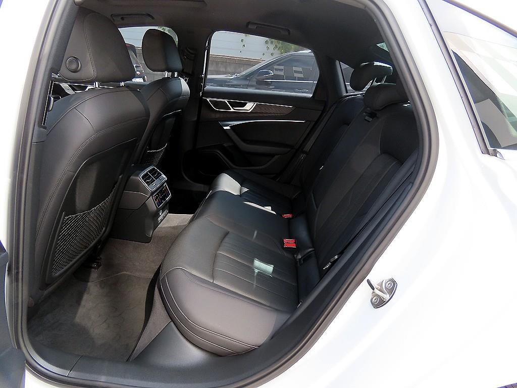 아우디 A6 A6 (C8) 45 TFSI 프리미엄 이미지 6