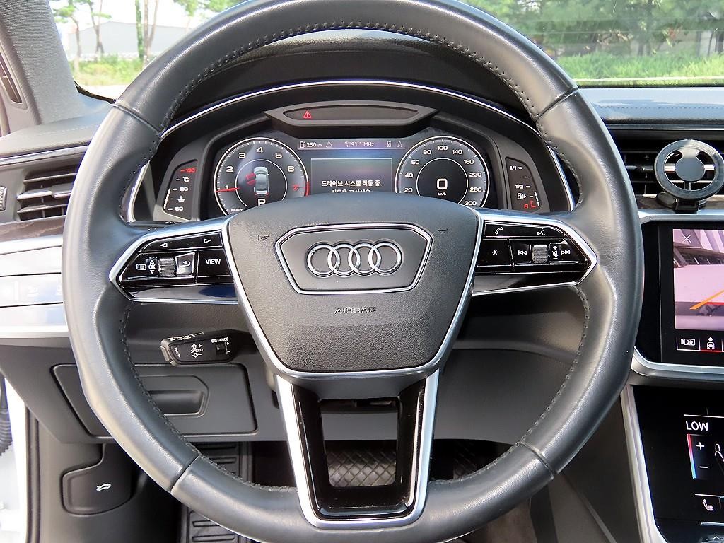 아우디 A6 A6 (C8) 45 TFSI 프리미엄 이미지 8