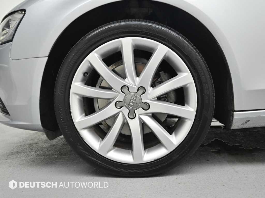 아우디 A4 뉴 A4 30 TDI 다이나믹 이미지 5