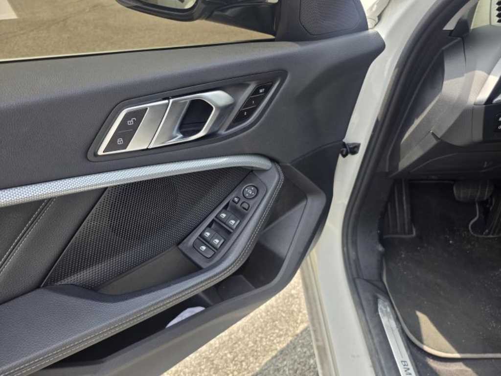 BMW 1시리즈 1시리즈 (F40) 120i M 스포츠 이미지 10