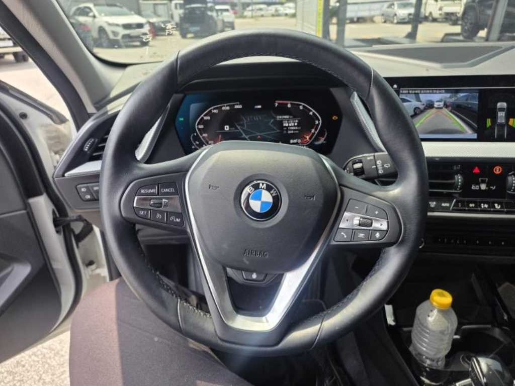 BMW 1시리즈 1시리즈 (F40) 120i M 스포츠 이미지 5