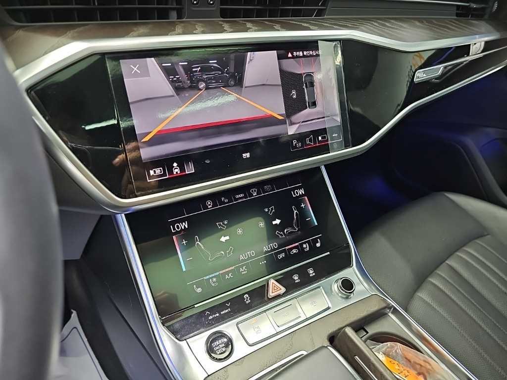 아우디 A6 A6 (C8) 45 TFSI 콰트로 프리미엄 이미지 10