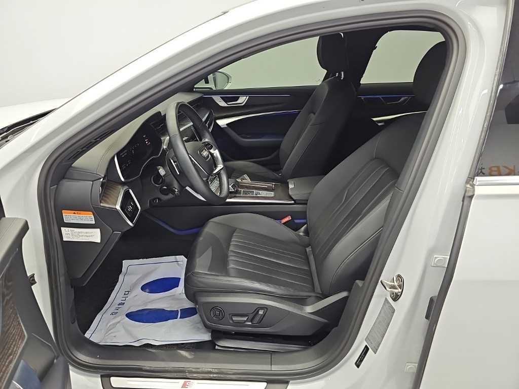 아우디 A6 A6 (C8) 45 TFSI 콰트로 프리미엄 이미지 11