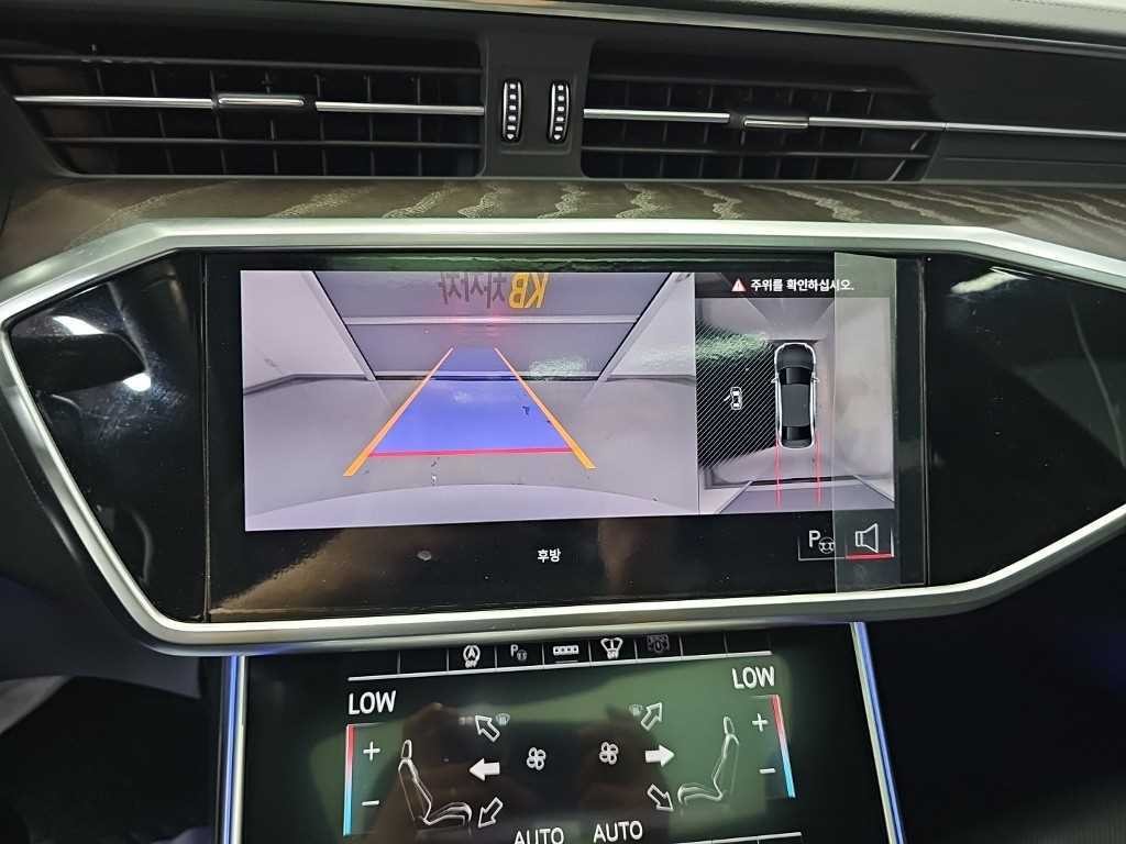 아우디 A6 A6 (C8) 45 TFSI 콰트로 프리미엄 이미지 16