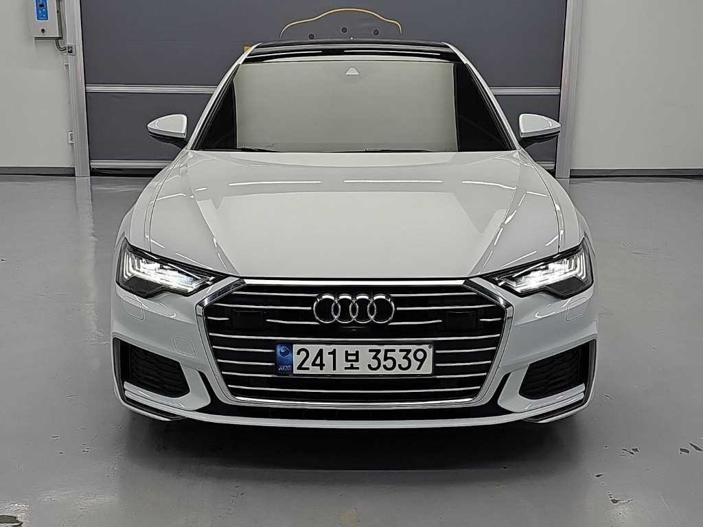 아우디 A6 A6 (C8) 45 TFSI 콰트로 프리미엄 이미지 2