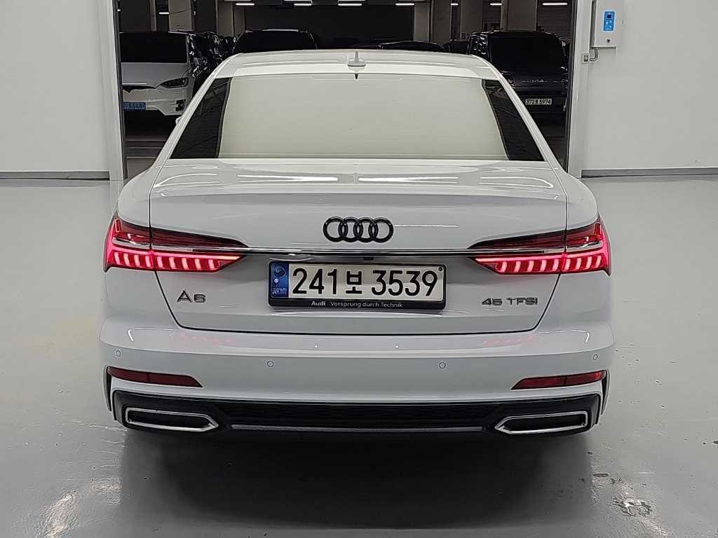 아우디 A6 A6 (C8) 45 TFSI 콰트로 프리미엄 이미지 3
