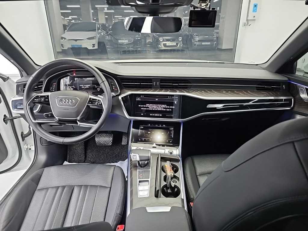 아우디 A6 A6 (C8) 45 TFSI 콰트로 프리미엄 이미지 7
