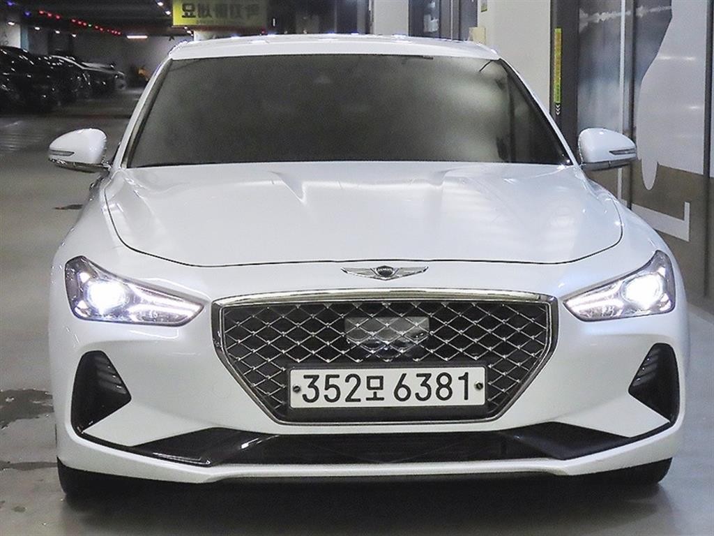 제네시스 G70 2.0T 어드밴스드 이미지 2