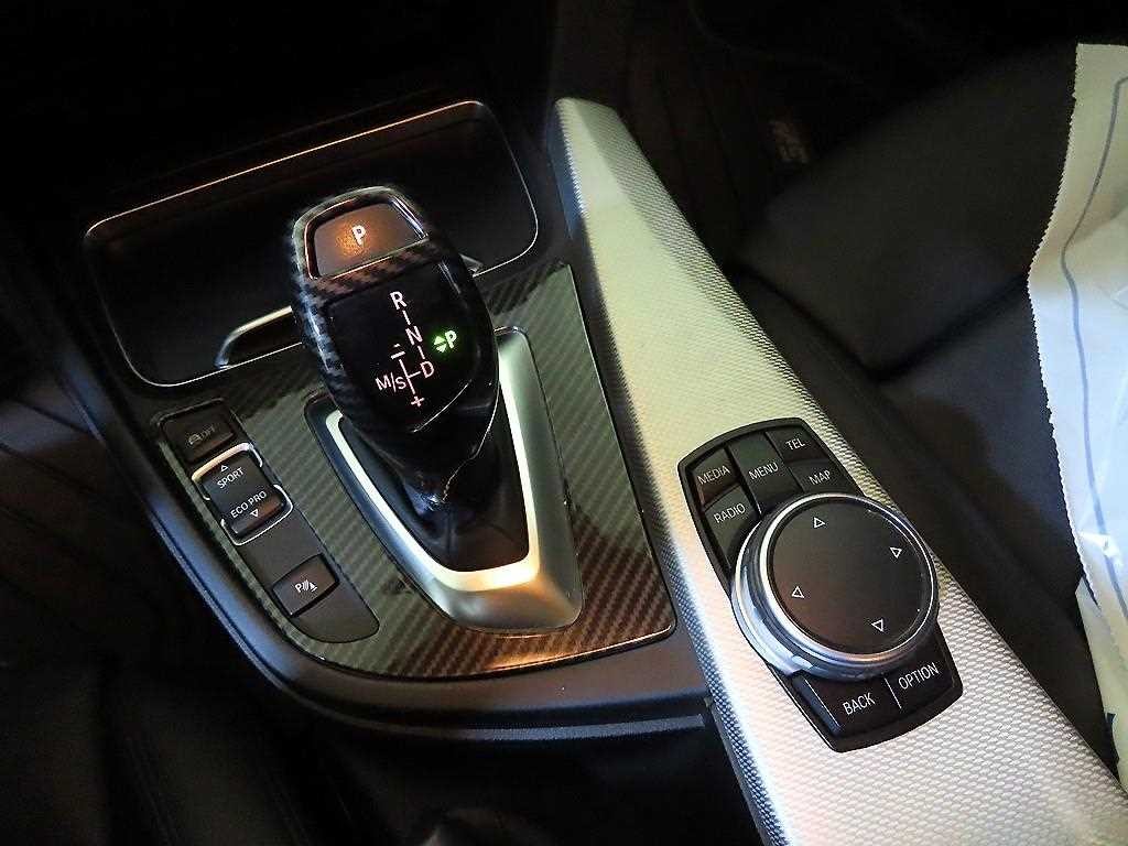 BMW 3시리즈 3시리즈 (F30) 320i M 스포츠 이미지 12