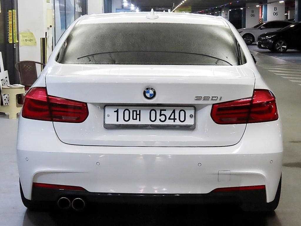BMW 3시리즈 3시리즈 (F30) 320i M 스포츠 이미지 5