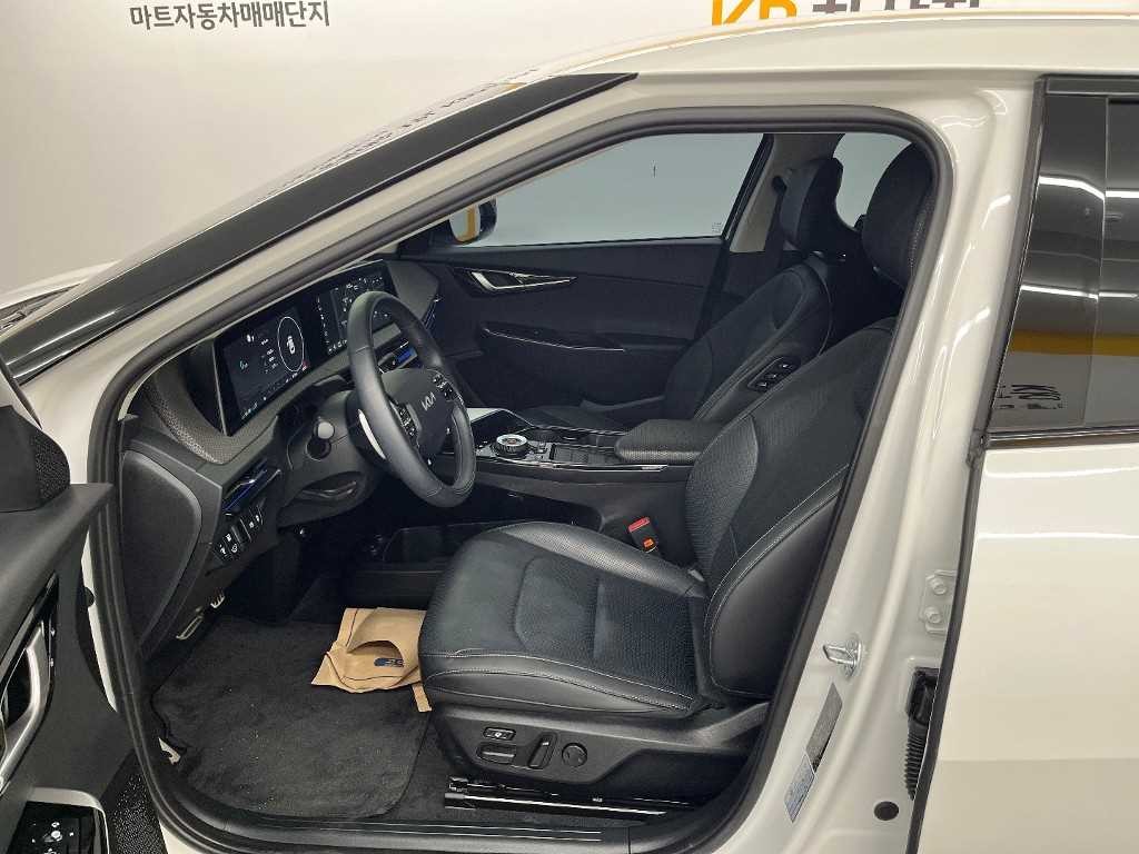 기아 EV6 롱레인지 어스 이미지 5