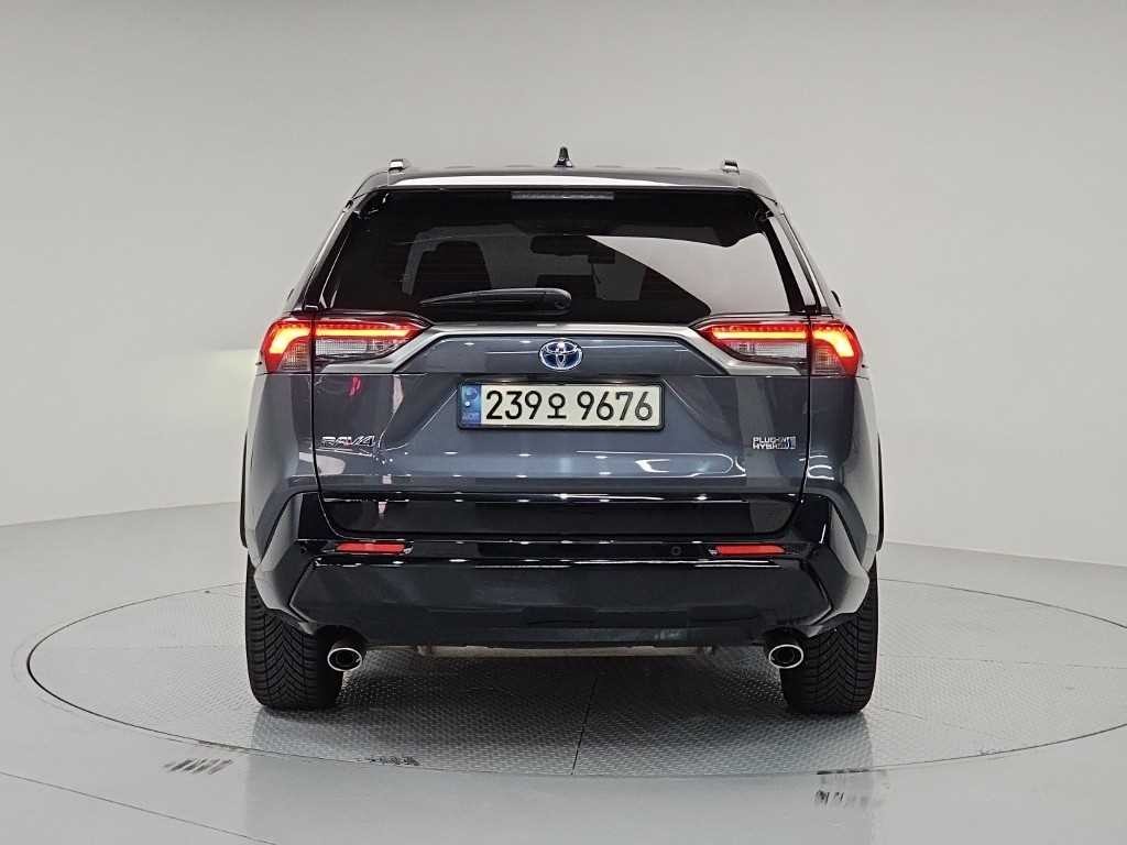 토요타 라브4 RAV4(5세대) 2.5 4WD PHEV XSE 이미지 3