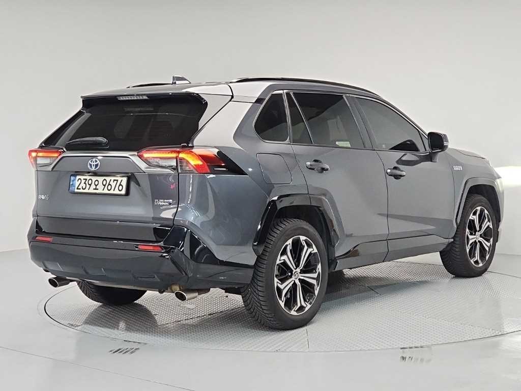 토요타 라브4 RAV4(5세대) 2.5 4WD PHEV XSE 이미지 4